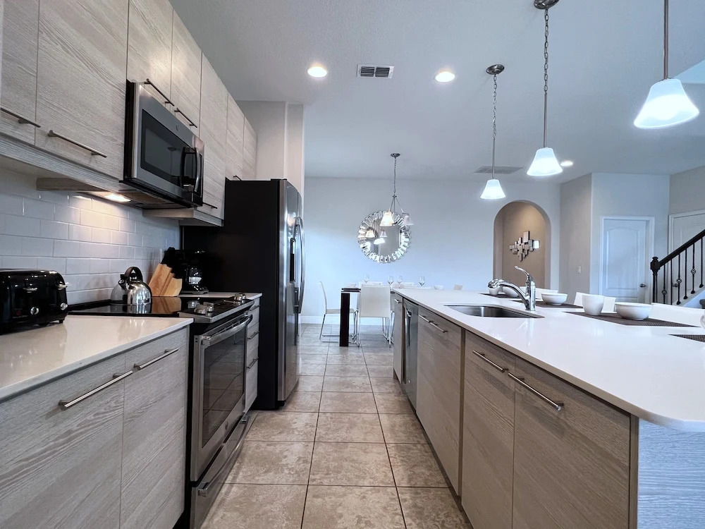 Balmoral Resort-192kb 4 Bedroom Home by RedAwning