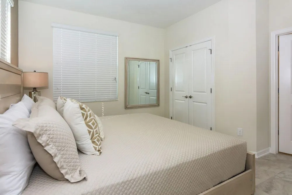 Family  Apartment at Storey Lake 272969