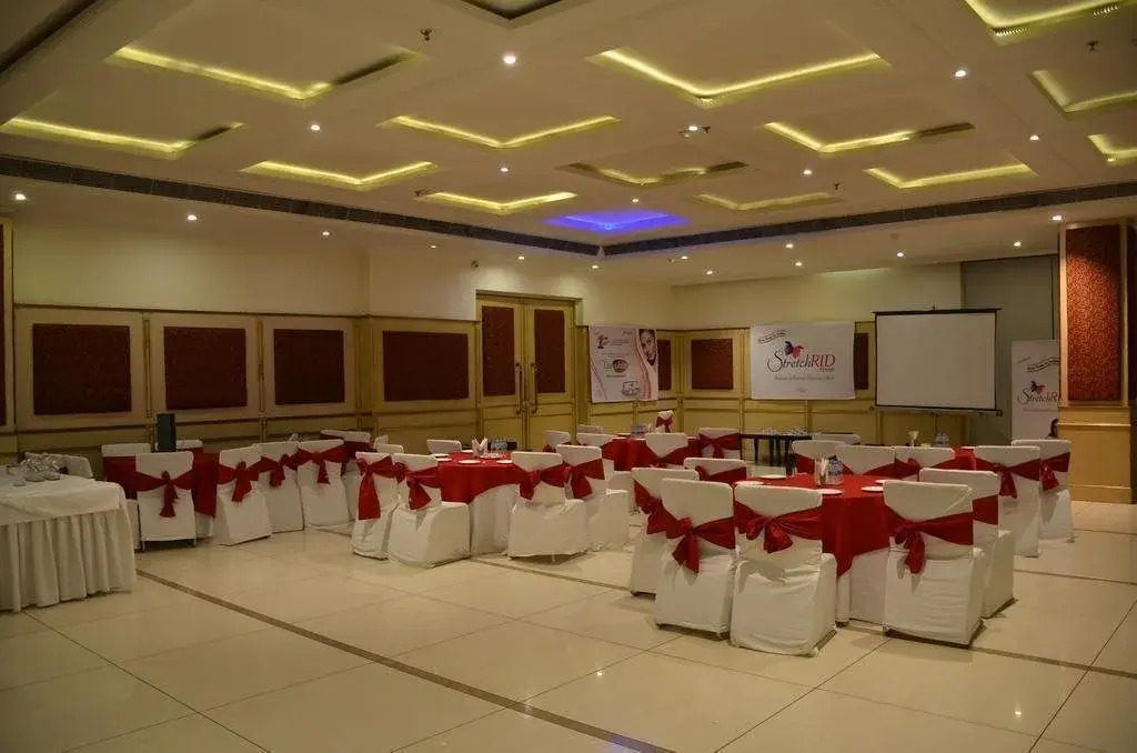 Hotel KMG Air Cooled,Zirakhpur Chandigarh ,Couple first choice ,verified hotel