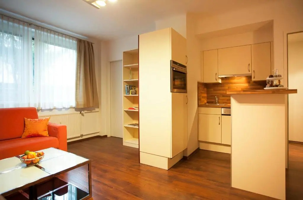 Im 2Ten Business Apartments
