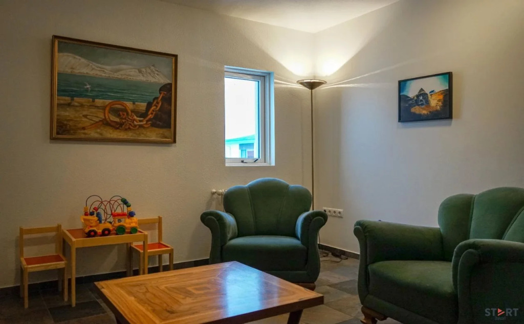 Start Hostel