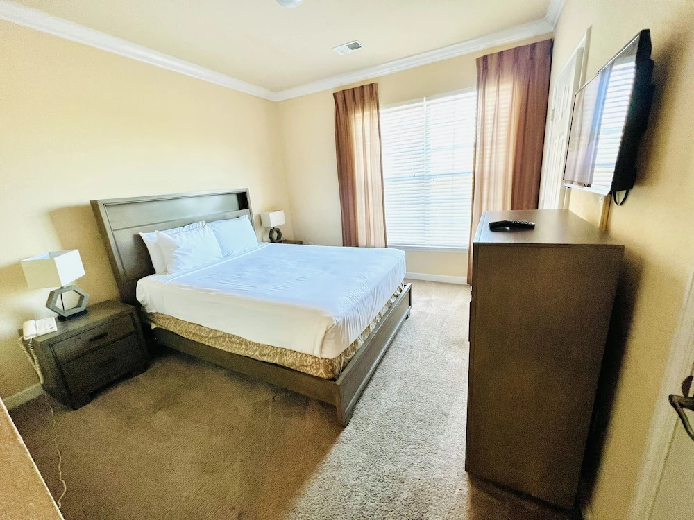 1301tt Unit 9403 - Tuscana Resort 2 Bedroom Condo by RedAwning