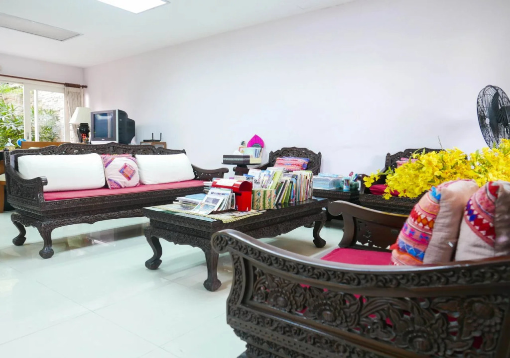 Baan Manusarn