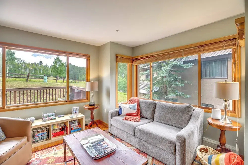 Mountain Village Home Steps to Ski Lift & Shuttle