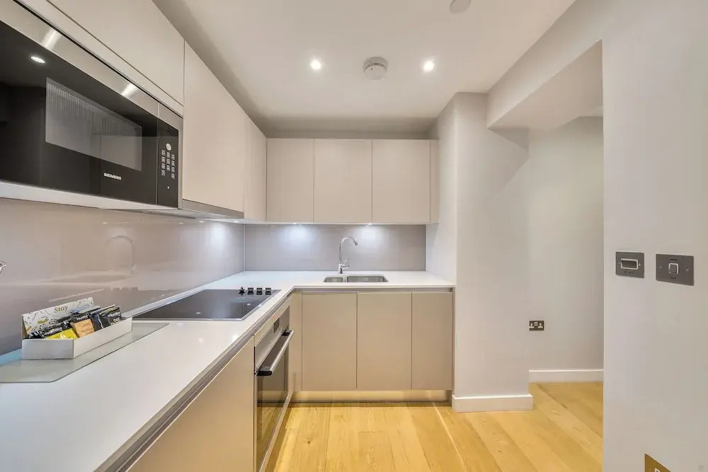 Roomspace Serviced Apartments - Churchyard Row