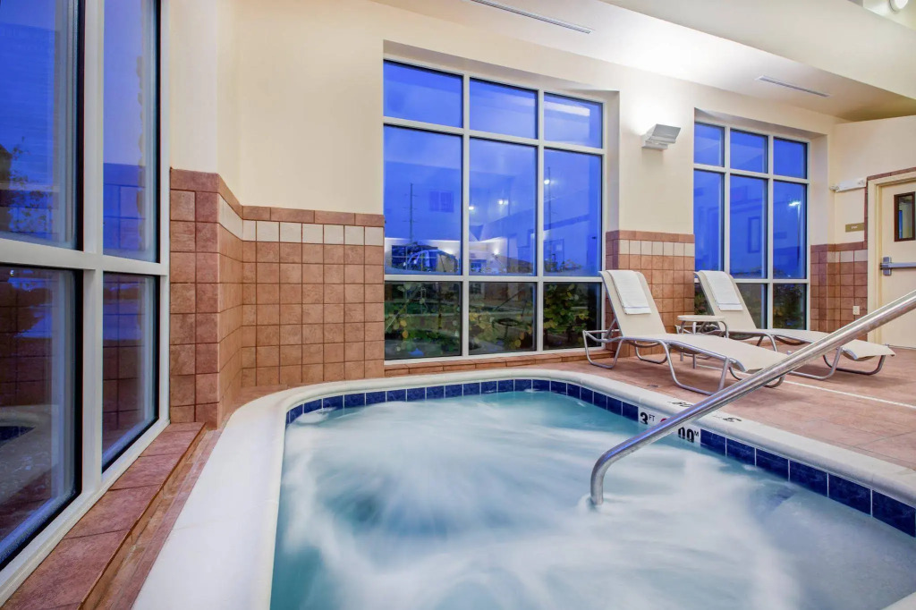 Candlewood Suites Pittsburgh-Cranberry by IHG
