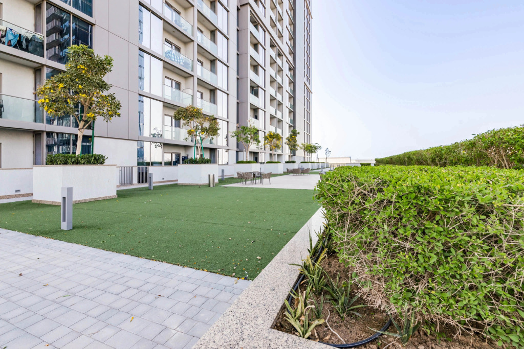 Апартаменты GlobalStay Sobha Creek Vistas Tower
