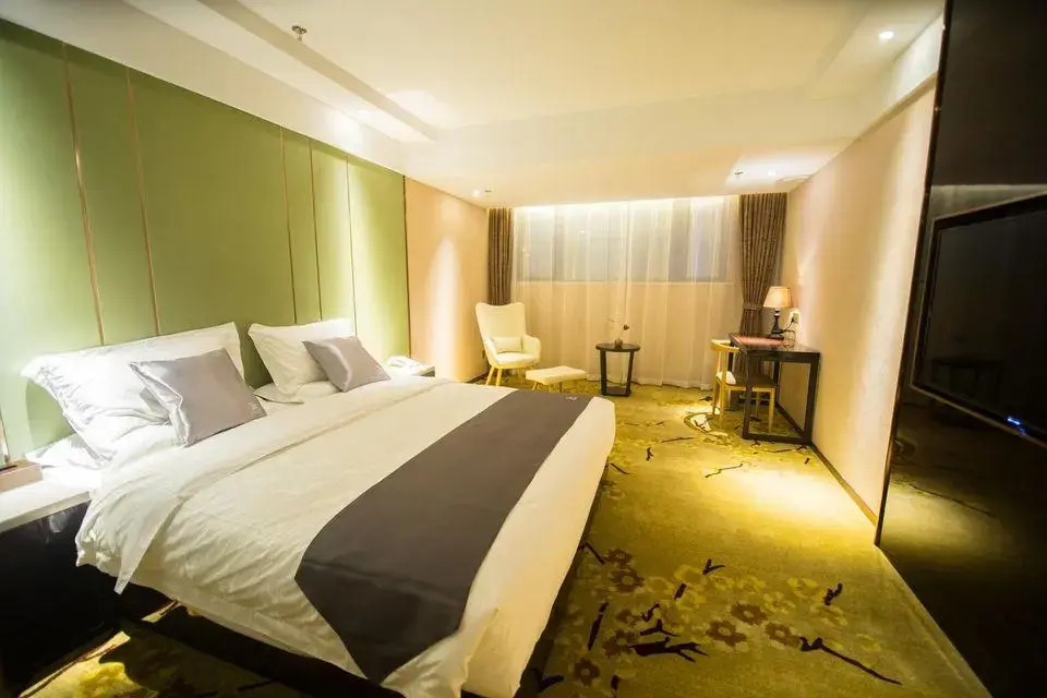 GreenTree Eastern Jingde Town Railway Station Hotel