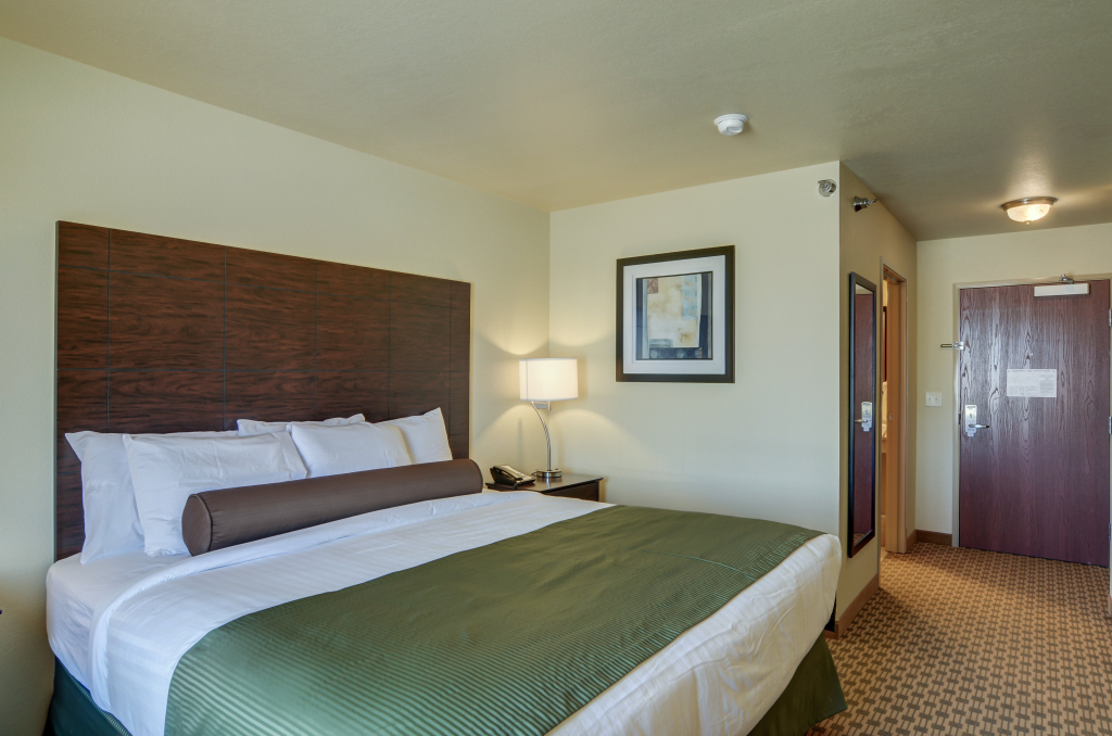 Cobblestone Inn & Suites-Kersey