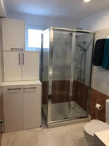 Luxury 2 Bed Apartment Next To the Beach