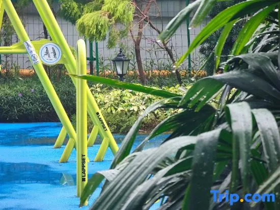 Wuxiang LOFT Seaview Holiday Beauty Hotel (Shenzhen Bohai City V Mansion)