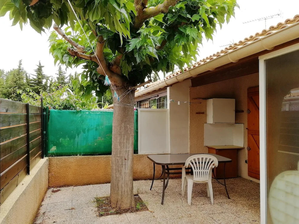 House With 2 Bedrooms In Valras Plage With Enclosed Garden 900 M From The Beach