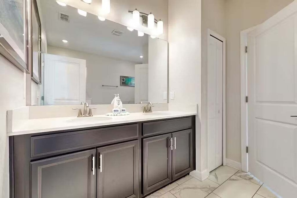 1580sbd-the Retreat At Championsgate 8 Bedroom Villa