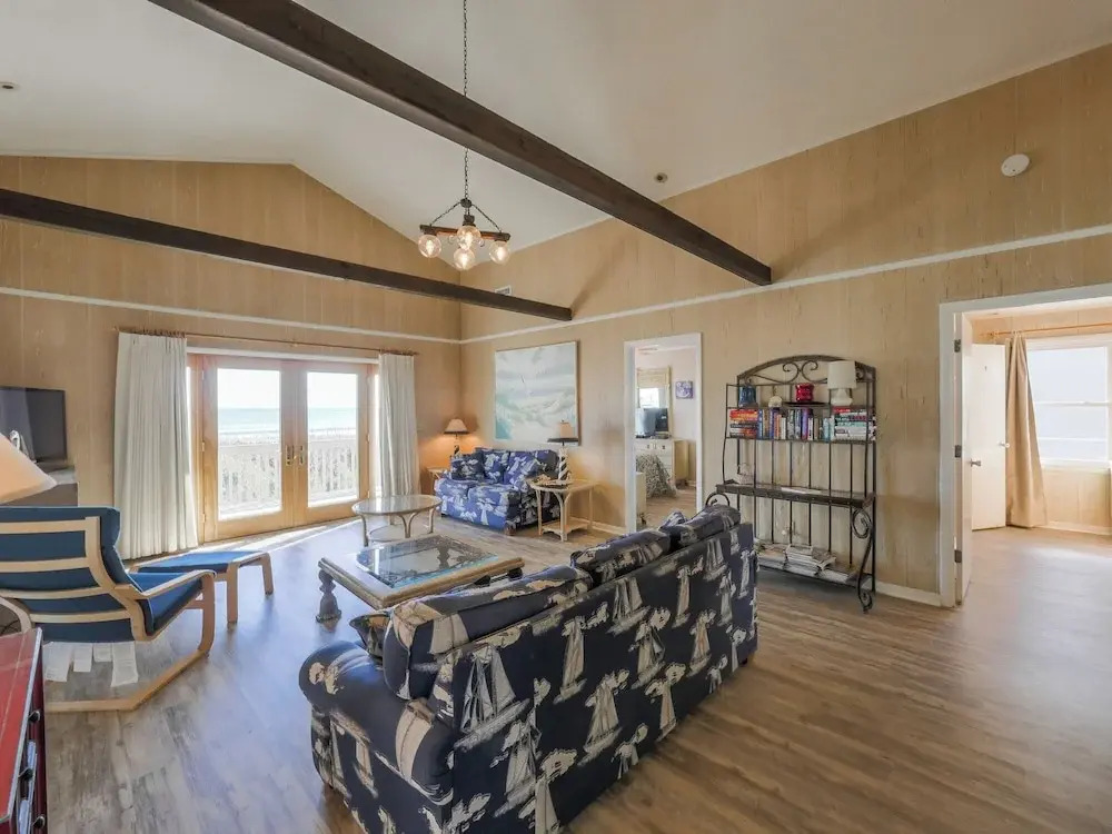 Pelican Perch by Topsail Realty