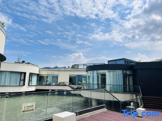 Ningbo qianhuju Yifan Hotel