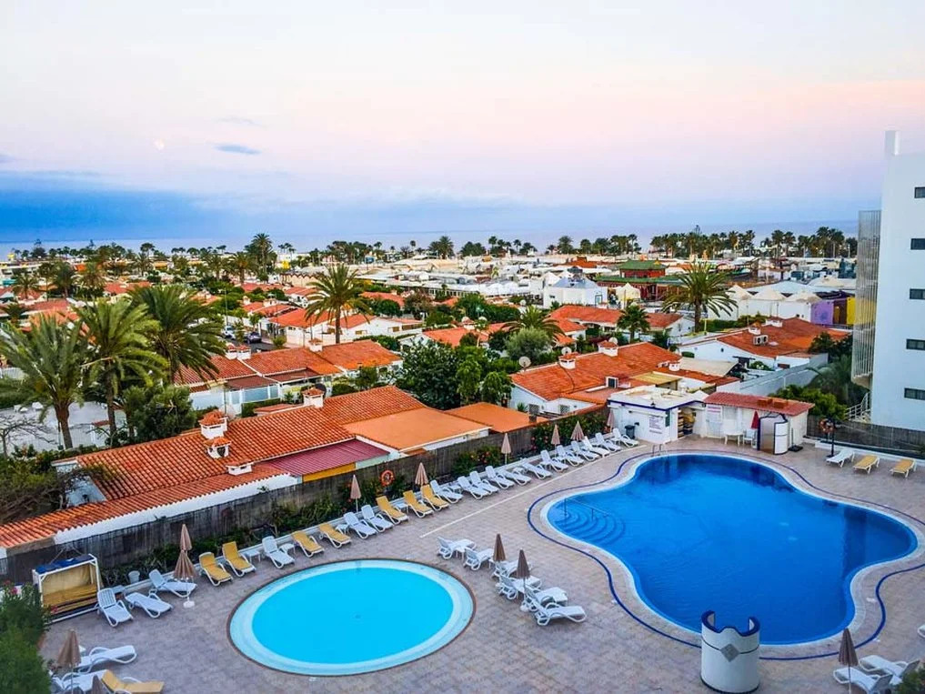 Apartamentos Tamaran