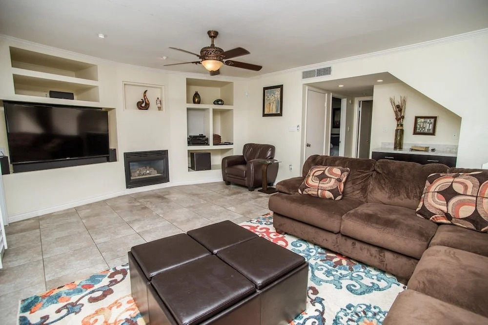 Luxurious 4BR 9m to Las Vegas Strip