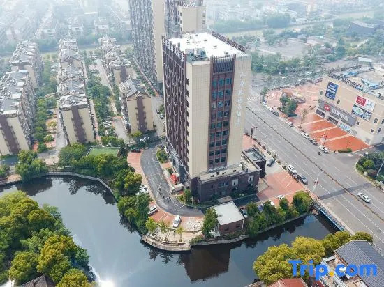 Waterfront Garden Hotel