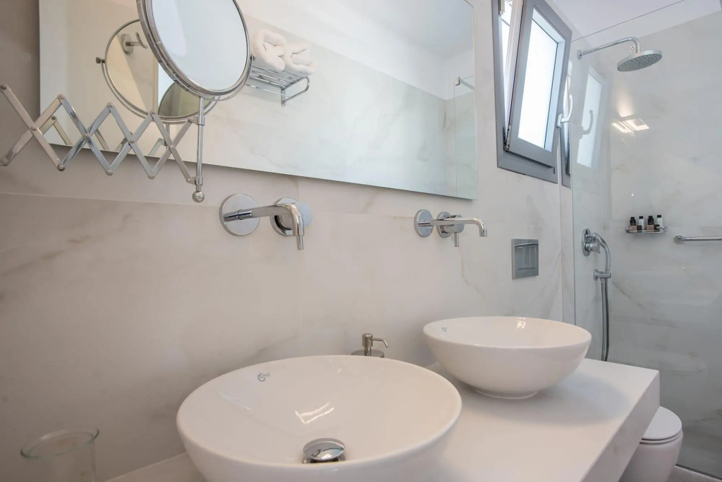 Nautilus Apartments-Suites