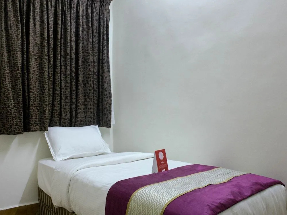 OYO 4189 Rose Flower Service Apartment