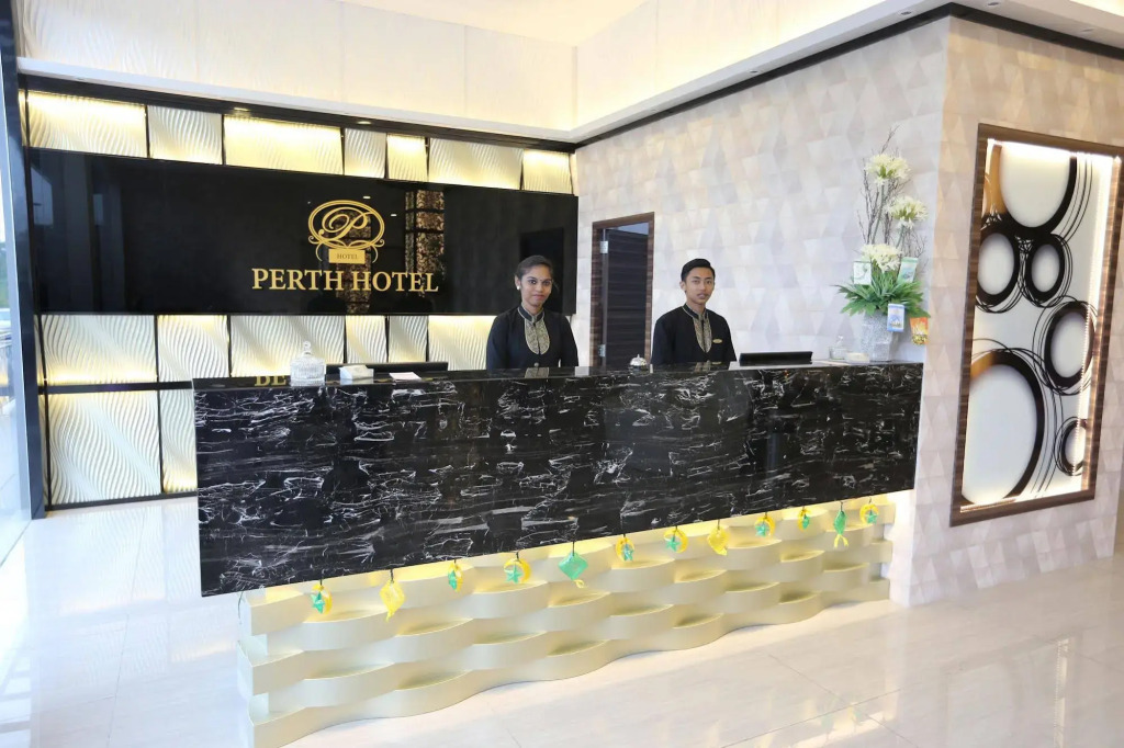 SEM9 Senai "Formerly Known As Perth Hotel"