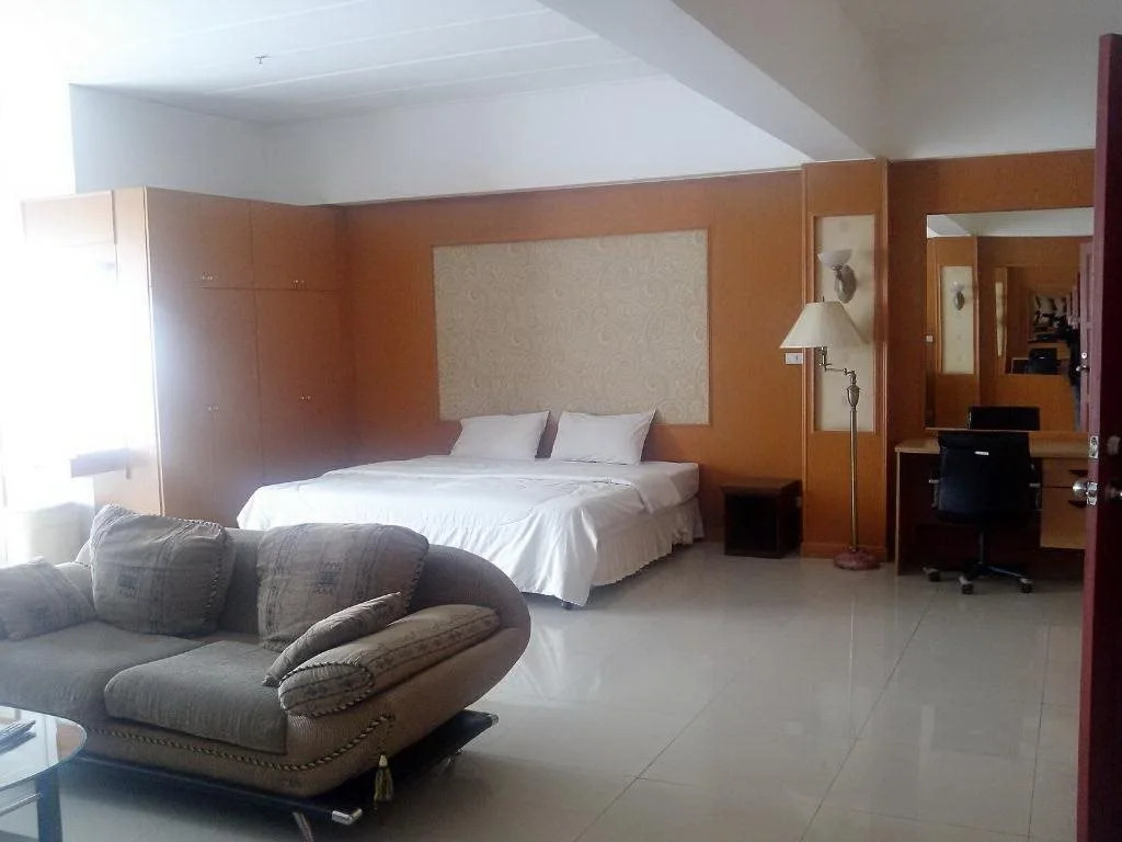 Meridian De Bangkok Hotel