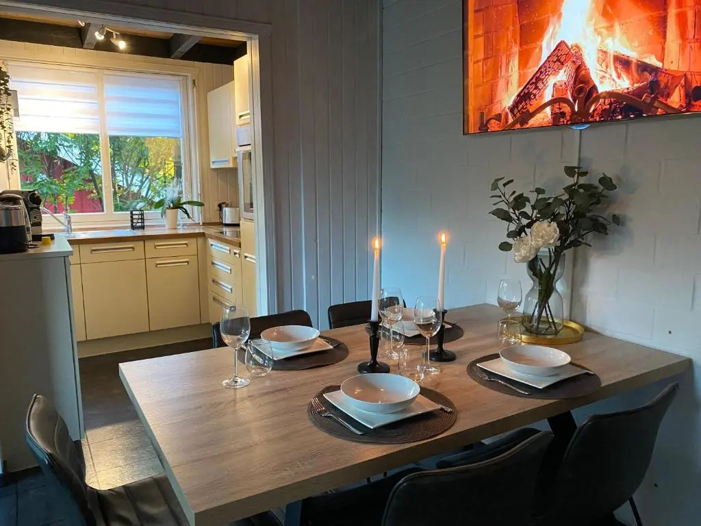 Ferienhaus "Auszeit mit Herz" im Ferienpark Extertal - Kamin, Fass-Sauna, Massagesessel