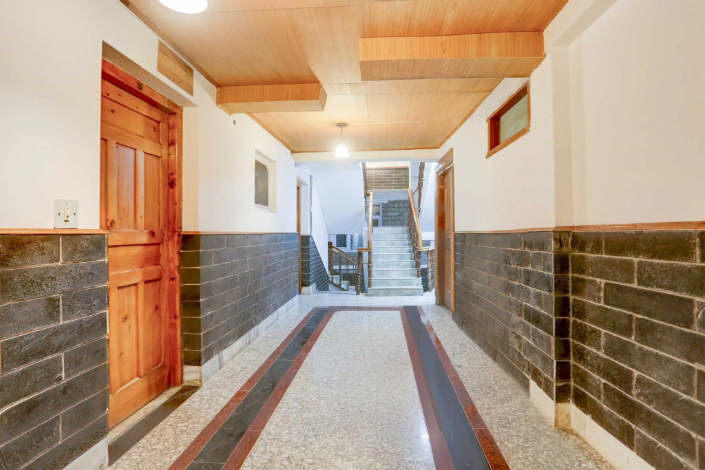 Hotel O Mall Road Manali Downtown Hadimba Temple