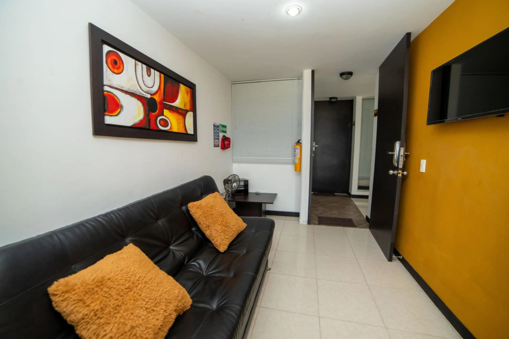 Apartamento con Parqueadero Piscinas y Wifi en Montenegro a 5 min del Parque del Café