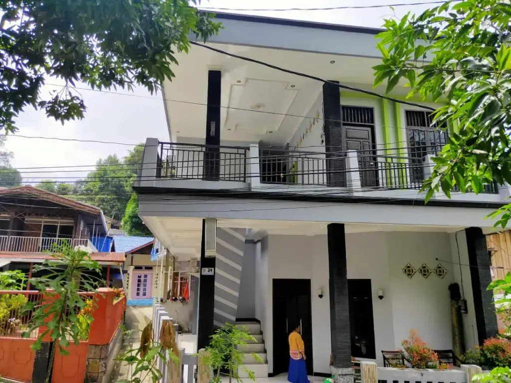 OYO 3919 Karmila Syariah Guest House