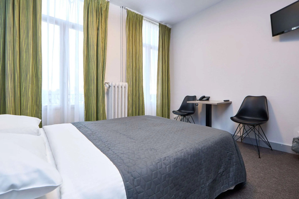 Hotel Derby MERODE