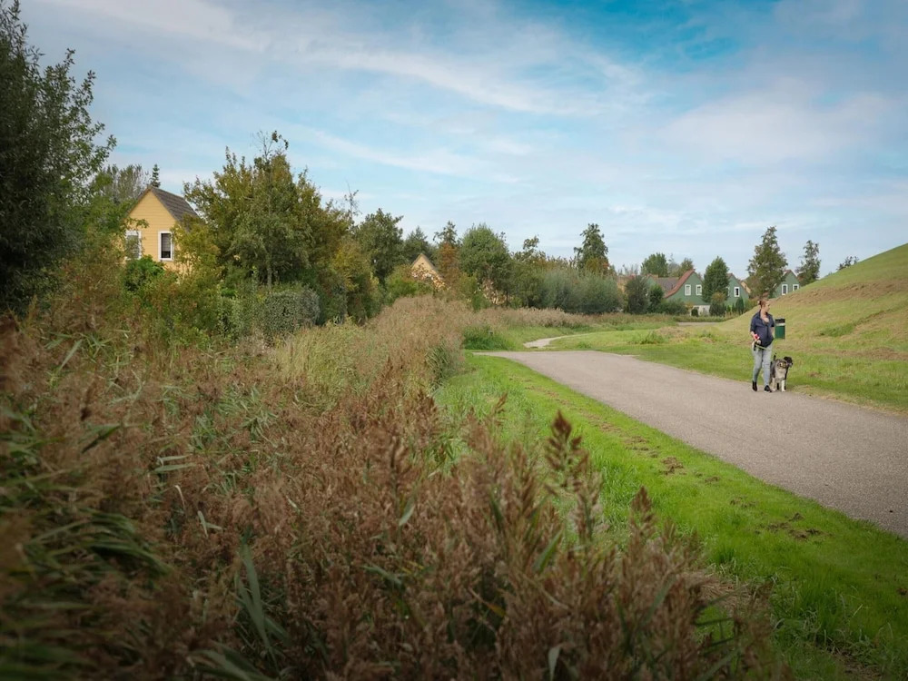 Zeeland Retreat; Sauna and Seaside Charm