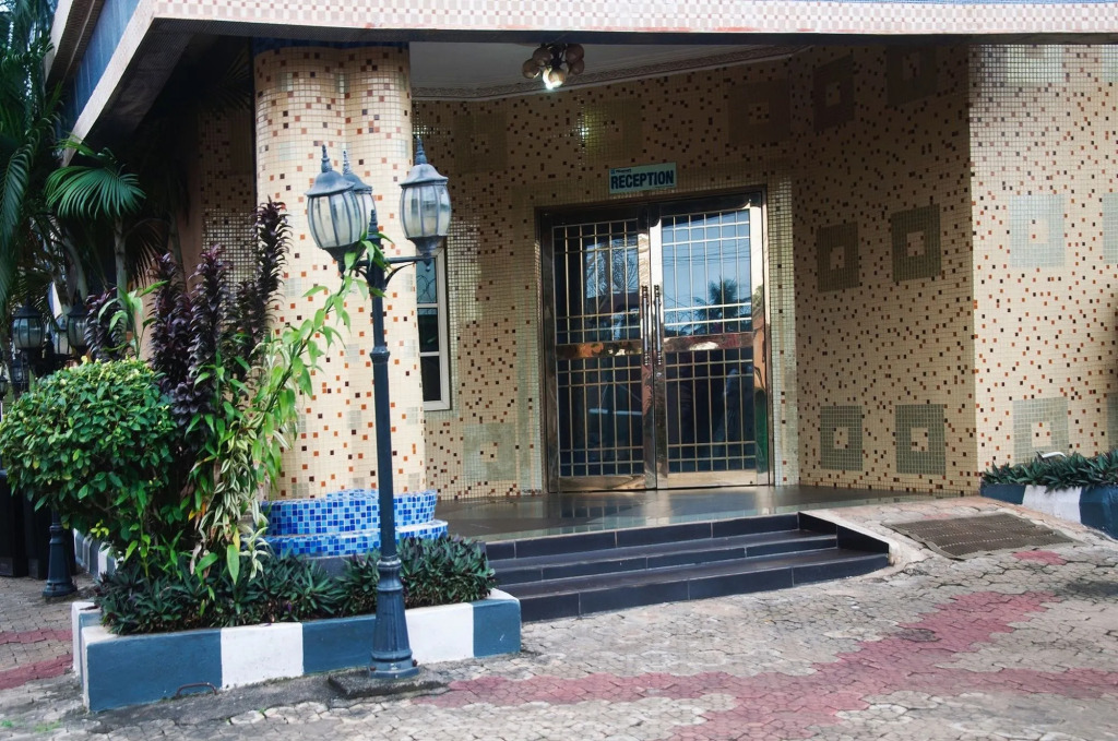 Abanet Hotel