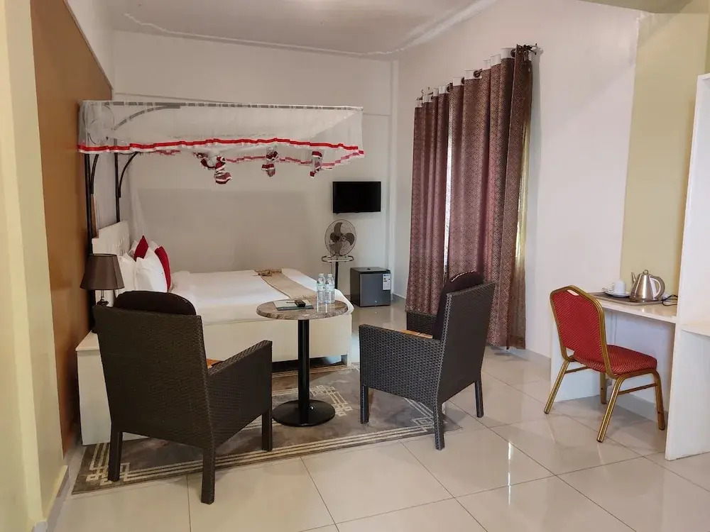 Garden Courts Hotel Masaka
