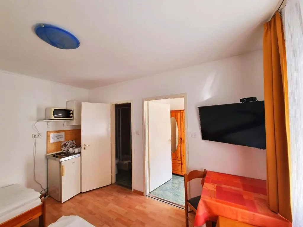 Hungaria Apartments