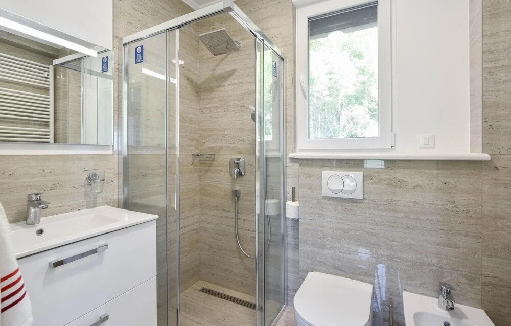 Beautiful Home in Sinj With 5 Bedrooms, Wifi and Outdoor Swimming Pool