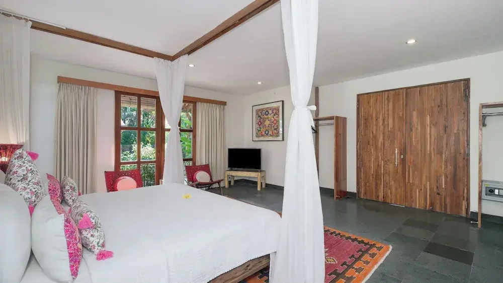 Desa Roro Estate by Villa Finder