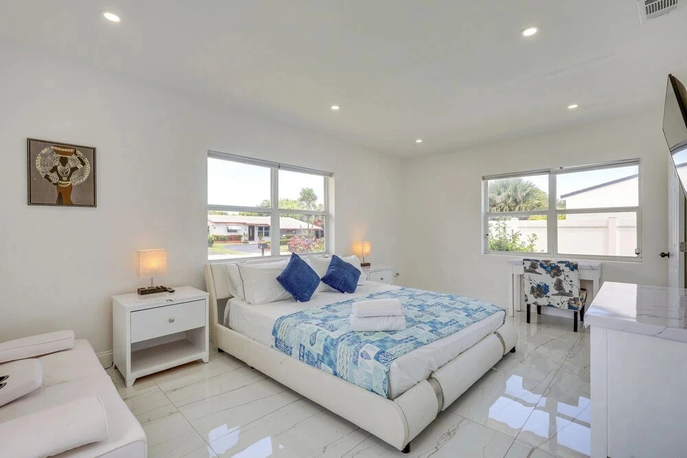 Luxe Ft Lauderdale Pool Oasis Near Airport & Beach