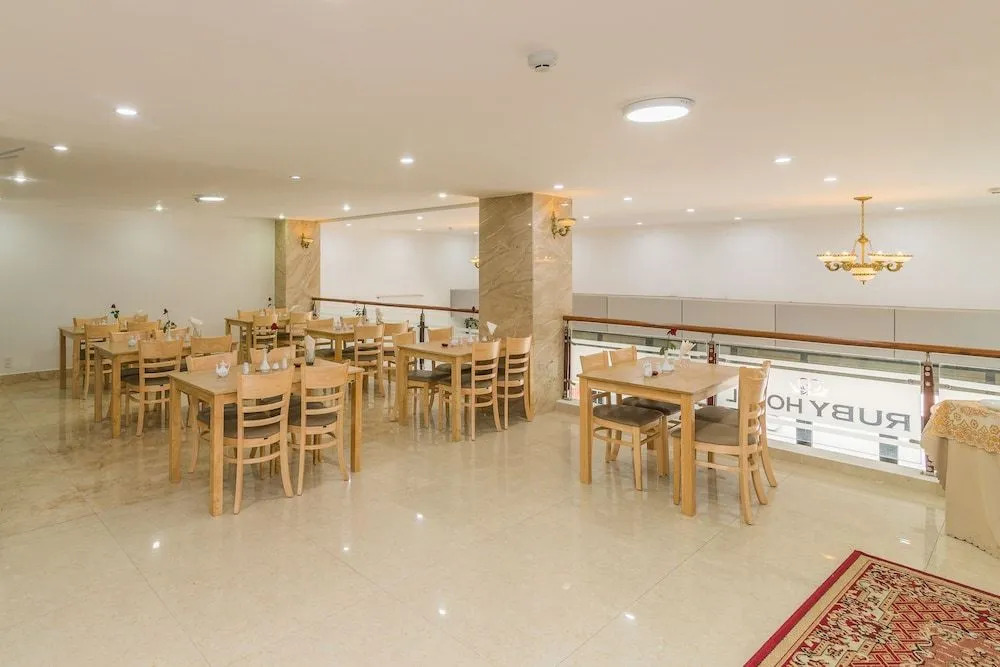 Oyo 186 Ruby Hotel