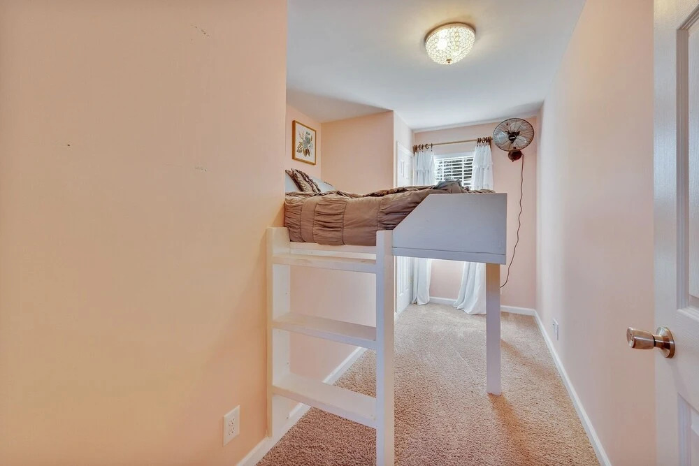The Holly House In Downtown Demorest 2 Bedroom Home by Redawning