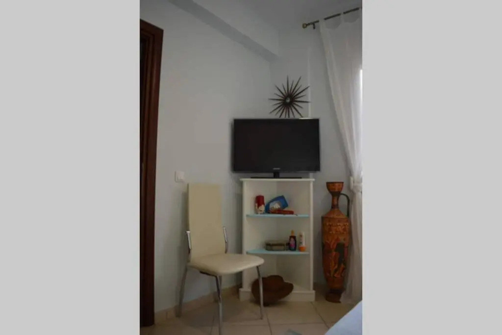35 m from the beach, amazing seaview, Chalkidiki, Loutra Agias Paraskevis , Evdiriadis Luxury Apartment , you can see it on youtube if you type the name Evdiriadis