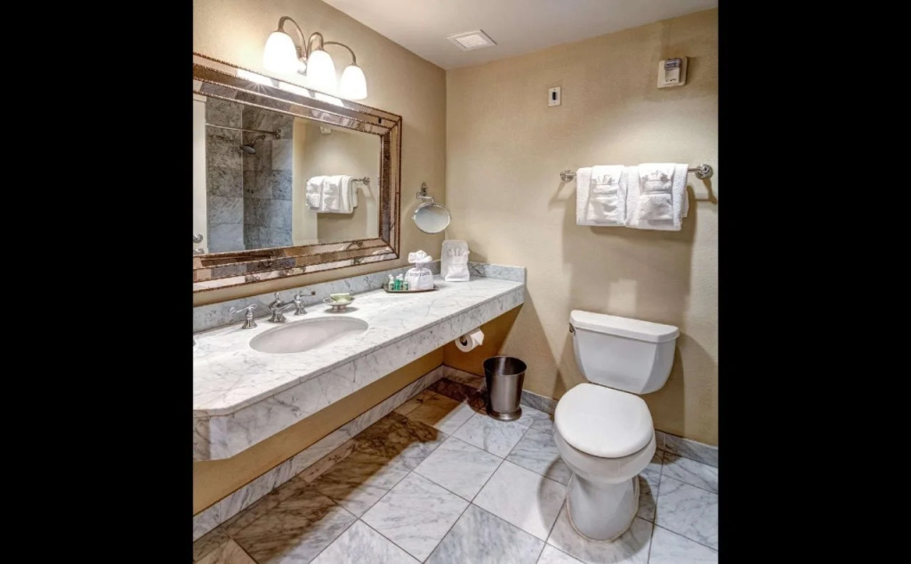 voco St James Hotel by IHG