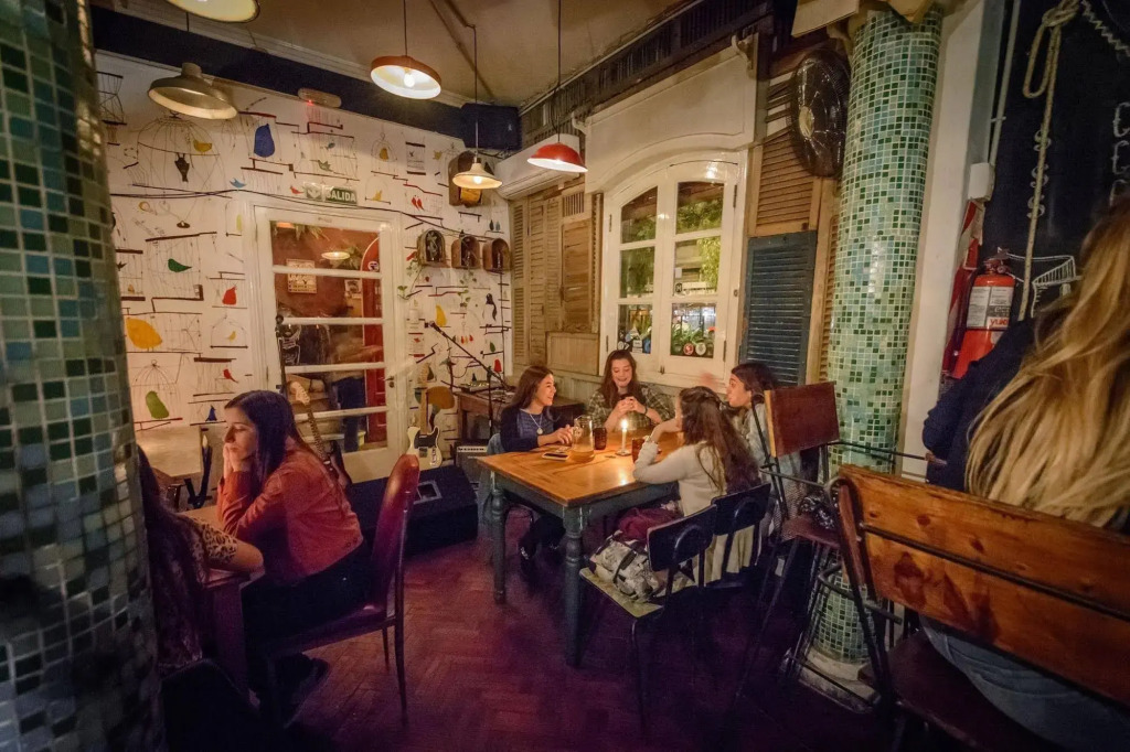 Macanudo Hostelbar