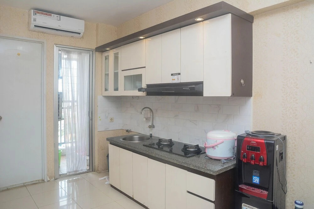 Modern and Comfortable 2Br Bassura City Apartment Near Mall