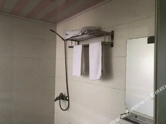Ryouhin Hotel (Shanghai Youyi West Road Metro Station)