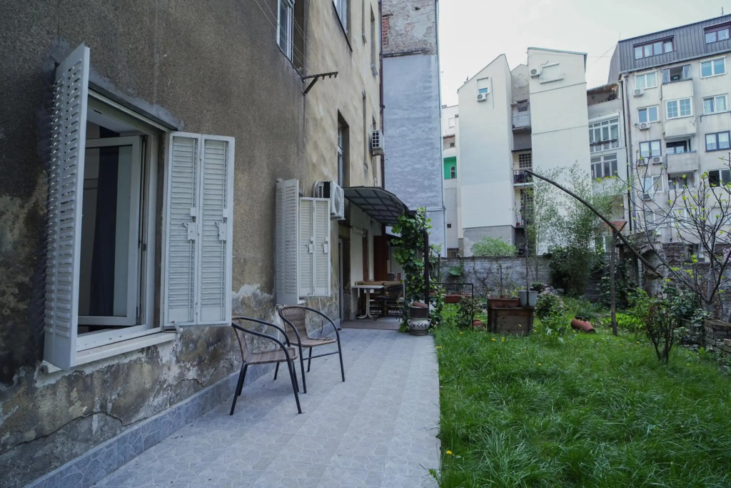 Luxury Apt Near Belgrade Center w/Patio and Garden