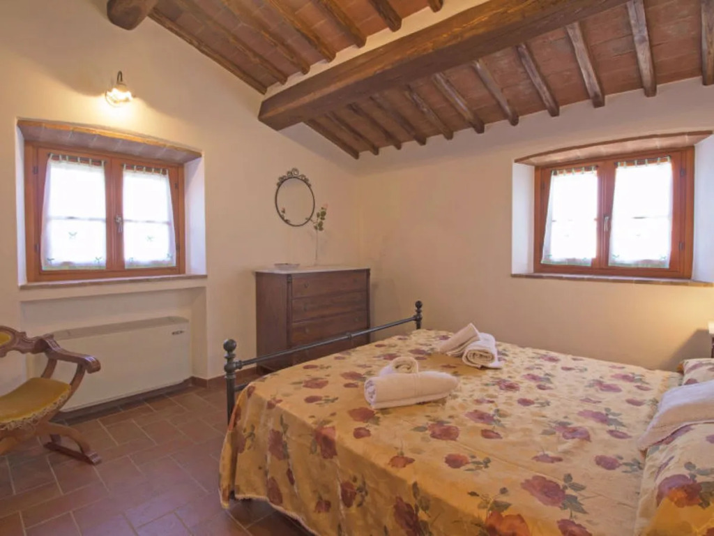 House Lucia Cortona