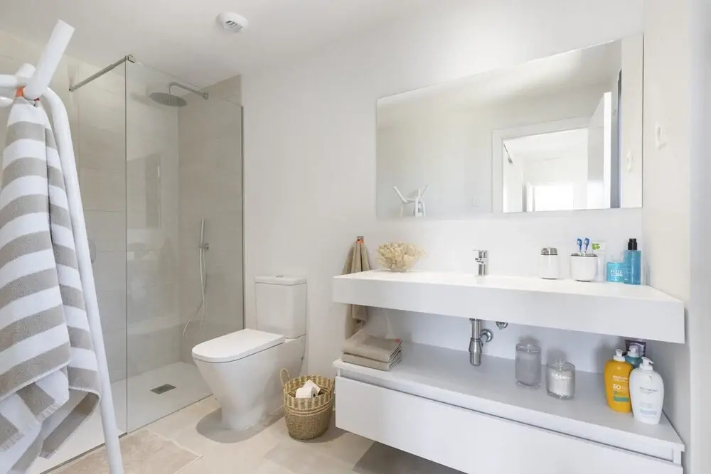 Luxury Apartment With Terrace in Higueron
