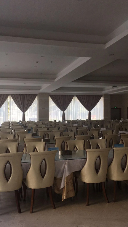 Luoyang Zhenghe Hotel