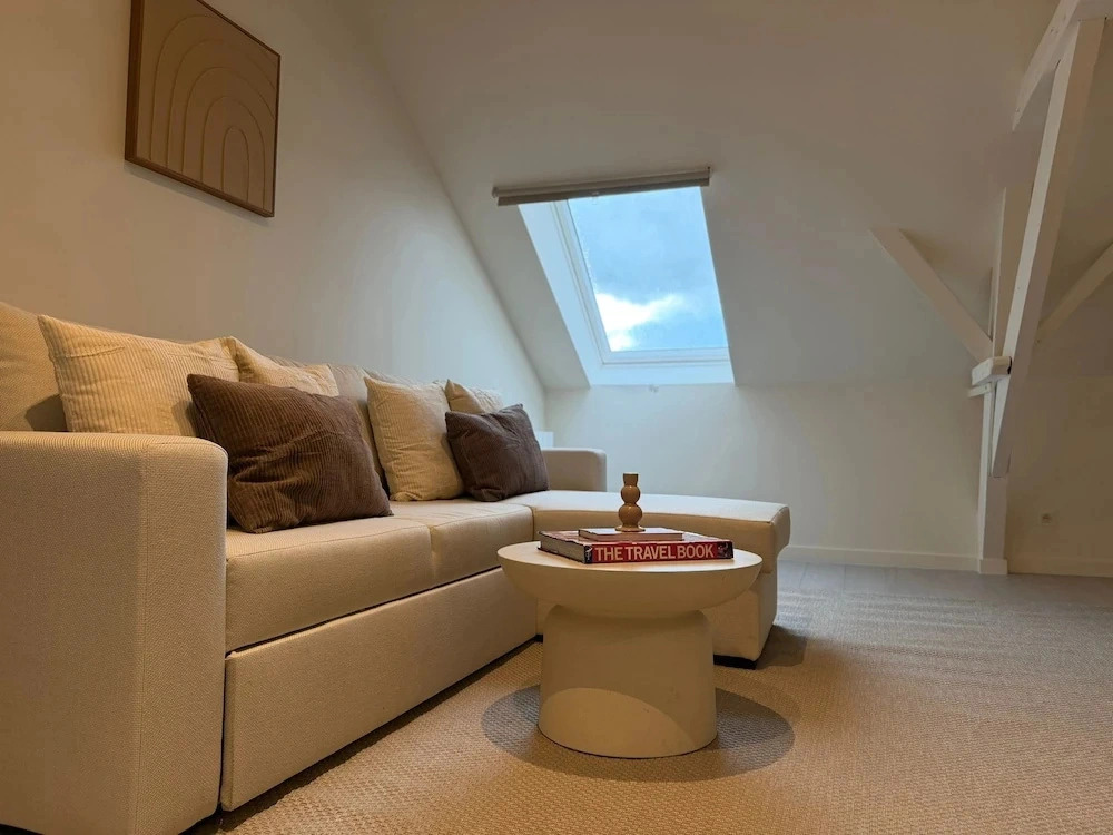 2 Private Rooms in Ghent Center